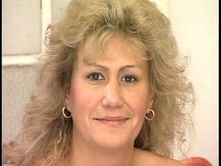 Mature Sion Makes It Very Elegant