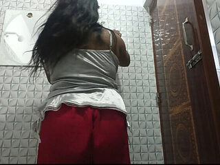 Desi Girl Bath Time - Homemade Village Teen Solo HD