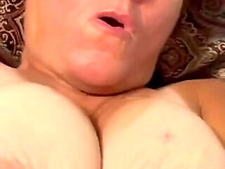 POV missionary hope you guys enjoy and fill me up! I was pushing so hard to leak the cum out my pussy that I farted