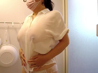 A Married Woman Masturbating in the Bath