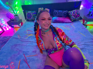 Katalina Kyle Twerks In Thigh Highs Before Dropping To Her Knees!