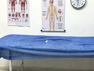 Step mommy's big ass gets checked at the gynecologist