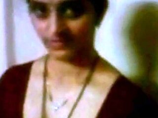 Indian Aunty With a Big Ass