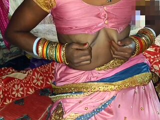 Indian bride apne husband se pehla baar sari me suhaagrat mana ke lund ka pani chut me dali.desi village housewife's viral Hindi sex video