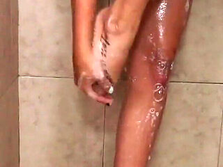 Golden Shower with Sara Blonde