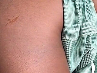 I Sneak Out of School for a Quickie with My Street Boyfriend