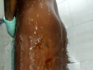 Shower Show Lil Latina Bts