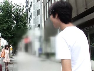 MILF picks up a stranger for hot night of passion