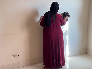 Hijab Hookup - Curvy Muslim Real Maid Fucked by Home Owner While She Cleaning Bed Room