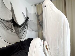 Girl masturbating, shrieking, pov cowgirl