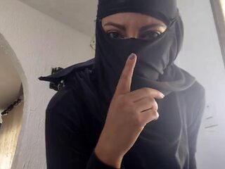 Arab MILF Masturbates Squirting Pussy To Rough Orgasm On Webcam While Wearing Niqab Porn Hijab XXX