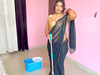 Ragini, Maid wear her malkin hot dress and impress her Malik , Hot Romantic Hindi Viral Video