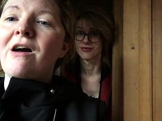 Cute amateur brunette naughty in solo jerking show on camera