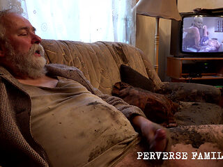 Perverse Family 38.4 (season 3) Dirty Babe Gets Fucked in a Filthy Room
