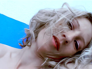 Lady-margaux Some Sexy Pics of Blonde Nude Bitch