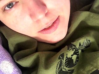 Romanian amateur webcam teen masturbate
