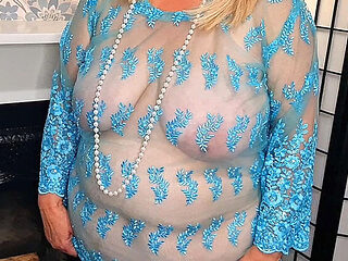 Cheating BBW Wife Sits On Face - Amateur Mature Slut Gets Ready