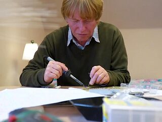 Tight girl turns into a legit old man fucker