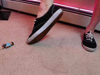 Giantess Little Man Femdom Sneaker Foot Fetish 1080p