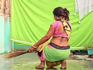 Housewife Bhabhi gets down with her landlord to pay off her debt
