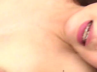 Beautiful Faces Make the Best Facials (4h)