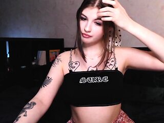 Close up amateur masturbating solo