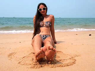 Horny and Sunny Morning on the Beach
