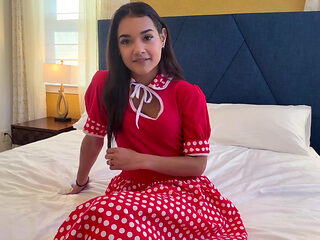 Zara's Sultry '50s Jerk off Instruction POV Temptation Awaits!
