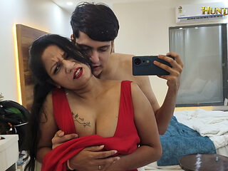 Big Boobs Bhabhi Ji in Red Saree Gets Fucked