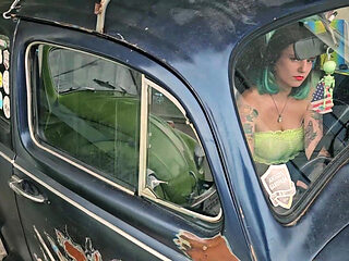 Barefoot Cranking and Hotwiring the Beetle
