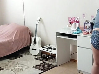 I Spied on My Mother-in-law and How She Was Cleaning up the Room Naked