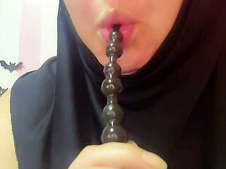 Those moments when the student with the headscarf had difficulty...