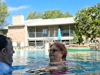 BBW Couple Love to Kissing the Pool!