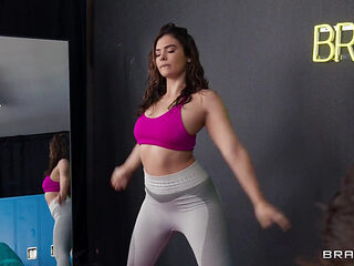 Brazzers - Violet Starr and Nina White Show off Their Leggings, Leg Warmers and Tight Asses