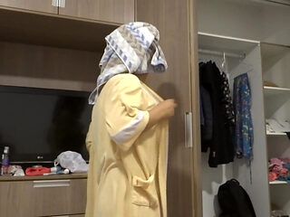 Stepmother returns from the beach, undresses, pees, takes a bath, watches me jerk off