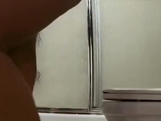 Legs Trembling Hold My Pee as Long as I Can Pissing