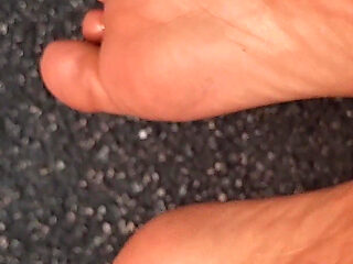 Enjoyment of Star's Charming Ebony Soles