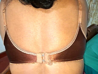 Desi hot wife amazing natural boobs