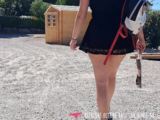 Vends-ta-culotte - Gorgeous luscious French amateur woman goes to the DIY store and then masturbates with screwdrivers