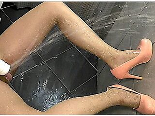 Very Very Strong Pee Stream On The Wall In Pantyhose And High Heels