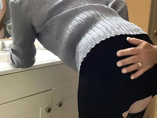 Homemade Anal Fuck with Mature Blonde in Stockings Before Work