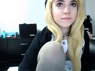 Blonde teen Sierras first erotic masturbation video