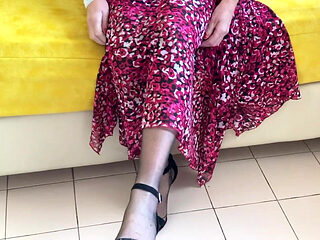 Aunty Sandra in a Stunning Girdle