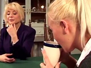 Jessie J & Nina Hartley Big Ass – Girls Eat Pussy Until They Cum