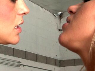 Winning Daisy Layne and Ela Darling at deep throat trailer