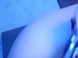 Squirting Dutch Girl.