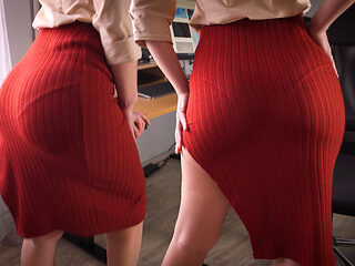 Business Woman Teases Vpl in Tight Skirt