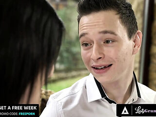 Horny Stepson Fucks Divorced Stepmom - Big Tits Granny Nikki Nuttz Deep Throat & Doggystyle