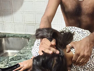 indian desi village bhabhi ko dewar ne kitchen me choda