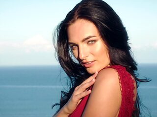 Leanne Lace seduces her neighbor Christian Clay by the pool